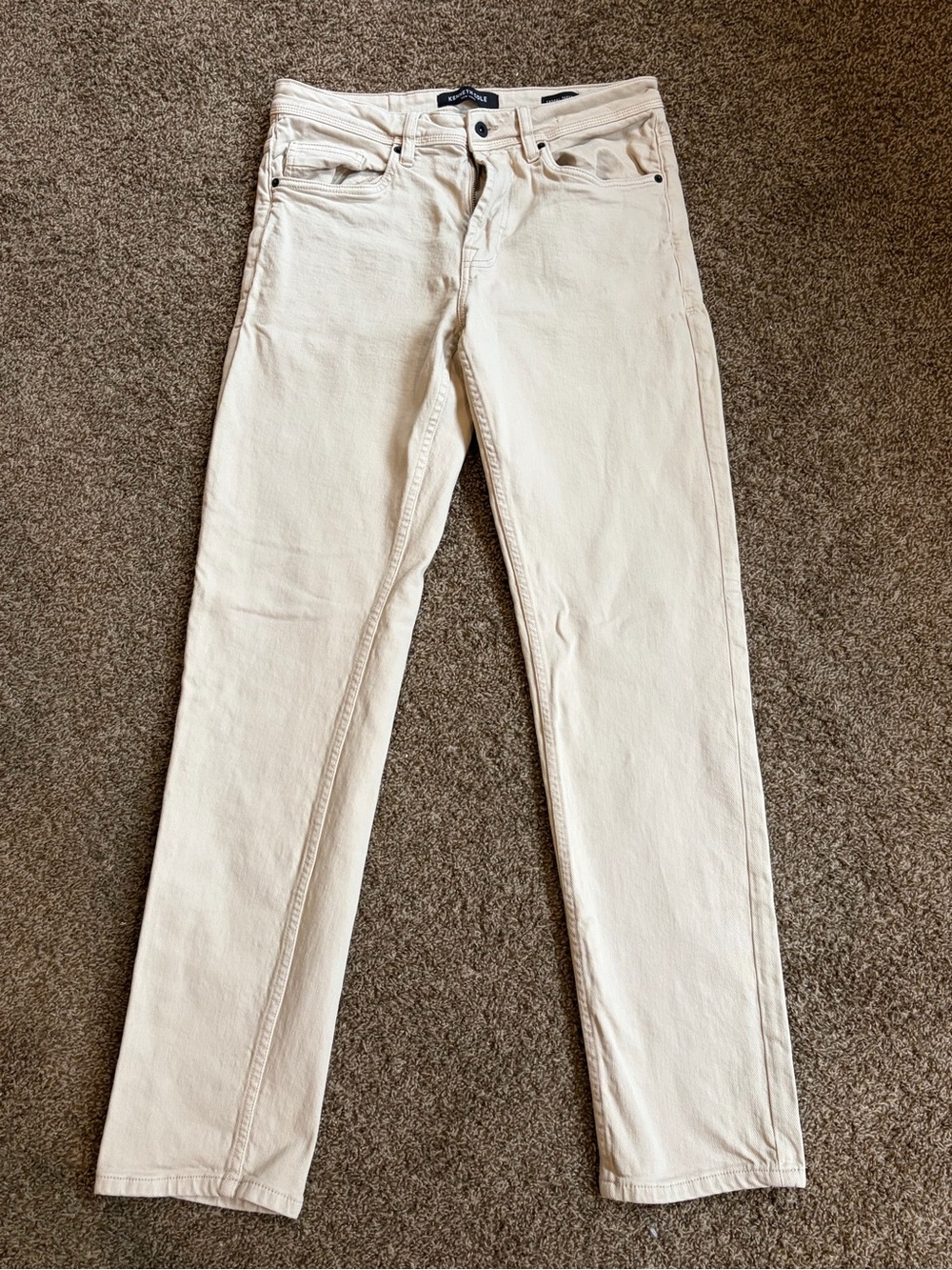 Kenneth Cole New York Casual Tapered Jeans in Off-White NWOT 30x32